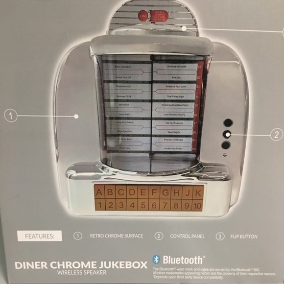 NWT Diner Chrome Jukebox Wireless Speaker - Picture 2 of 2